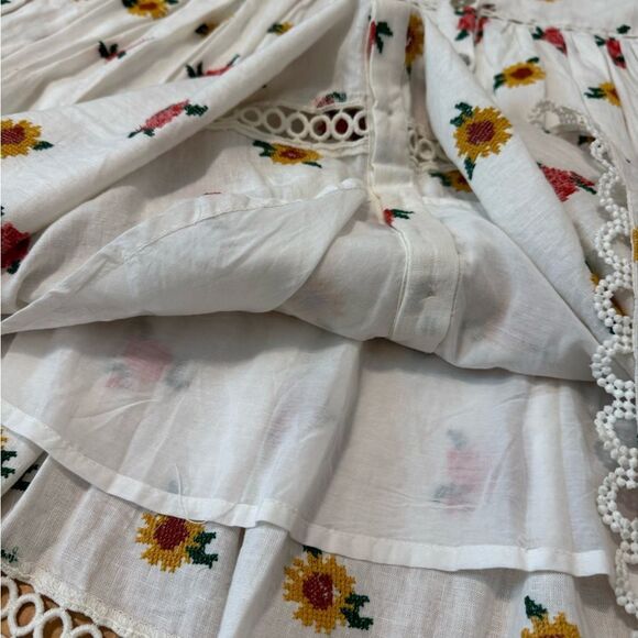 NWT Farm Rio White Linen Blend Mixed Cross Stitch Flowers Midi Dress M - Picture 13 of 16